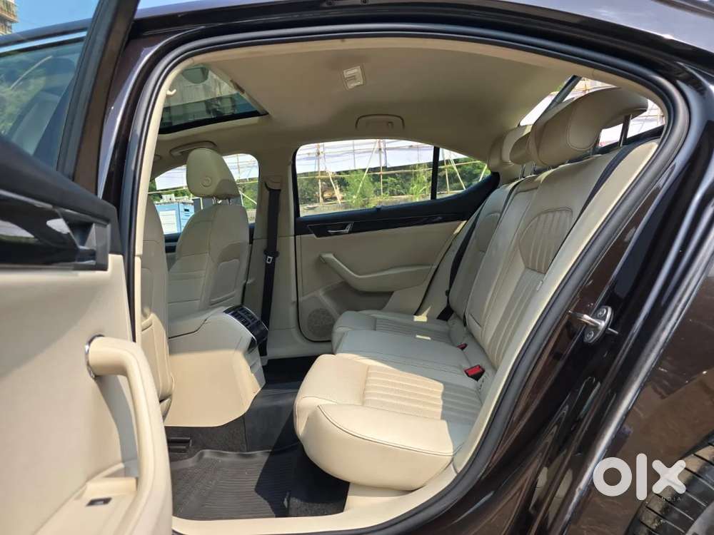 Skoda Superb 2.0 L&k Tsi At, 2021, Petrol