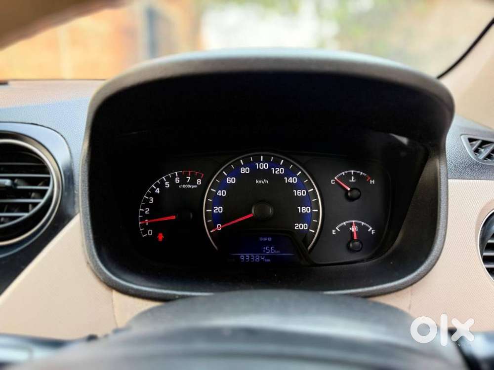 Hyundai Xcent Petrol/cng Excellent Condition.