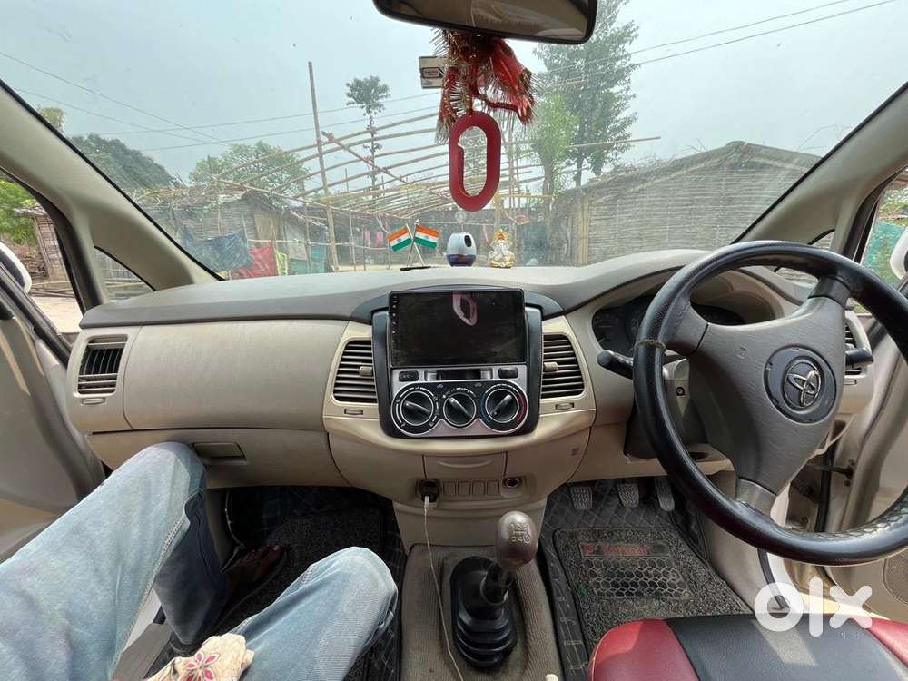 Toyota Innova 2011 Diesel 130456 Km Driven