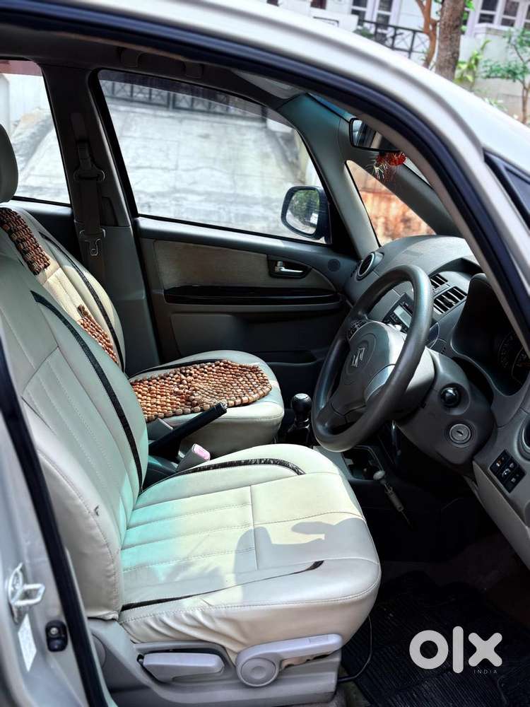 Maruti Suzuki Sx4 2007-2012 Zxi With Leather Bsiii, 2011, Petrol
