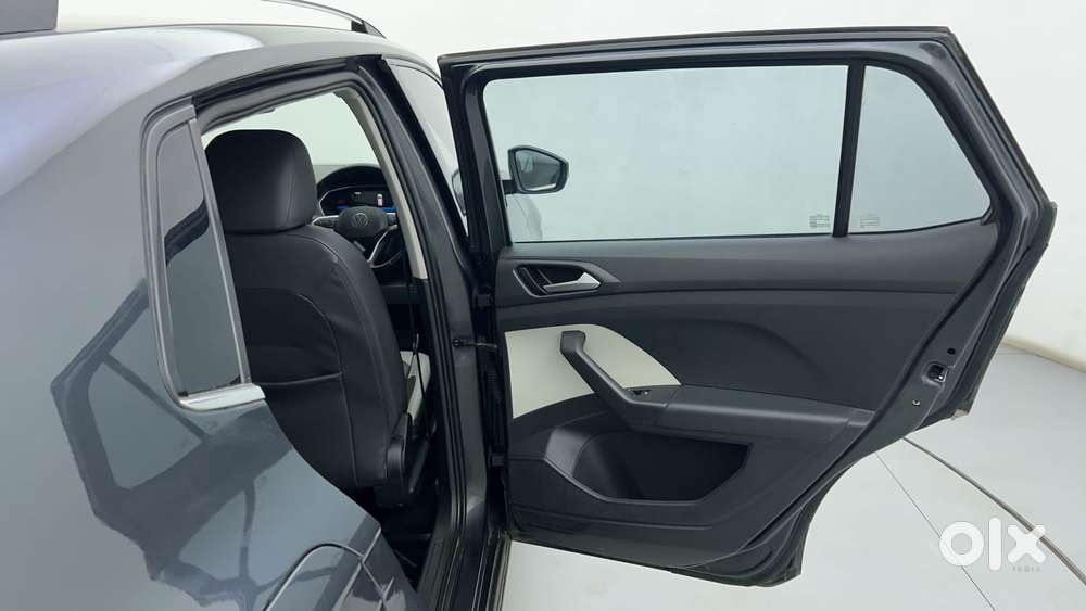 Volkswagen Taigun Topline 1.0 Tsi At (electric Seats), 2022, Petrol