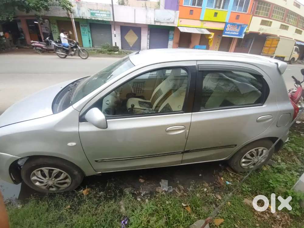 Toyota Etios Liva 2012