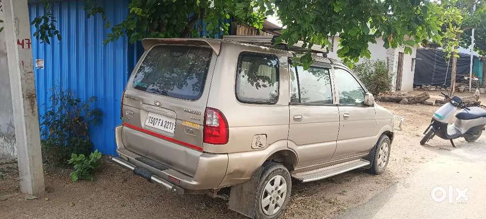 Chevrolet Tavera Diesel 2013 Car