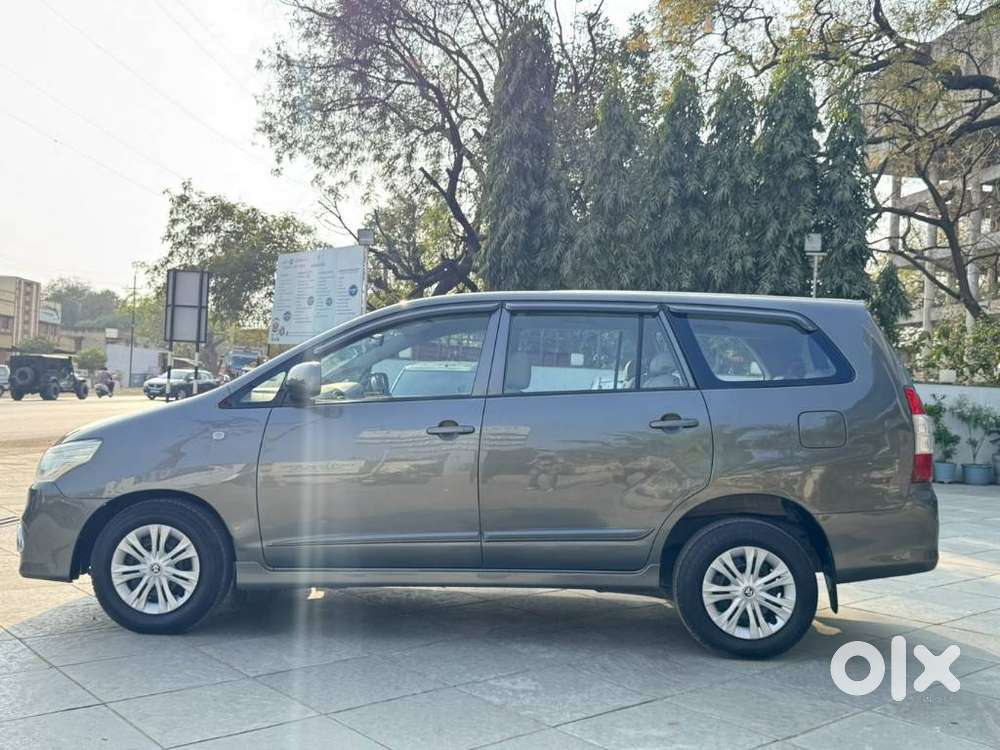 Toyota Innova 2.5 G (diesel) 8 Seater, 2014, Diesel