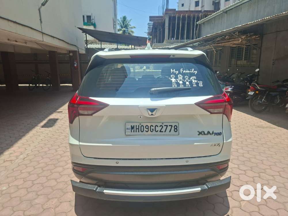 Mahindra Xuv700 Ax7 L Petrol At 7-seater  Top Variant  Excellent Con