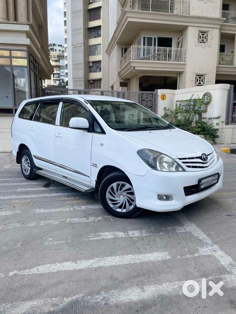 Toyota Innova 2.5 G (diesel) 8 Seater Bs Iv, 2011, Diesel