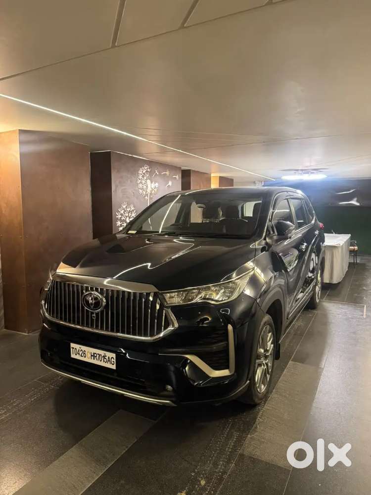 Toyota Innova Hycross 2026
