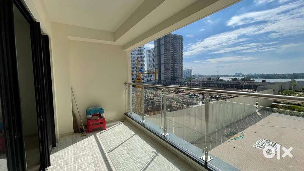 4BHK+ in Marine Drive