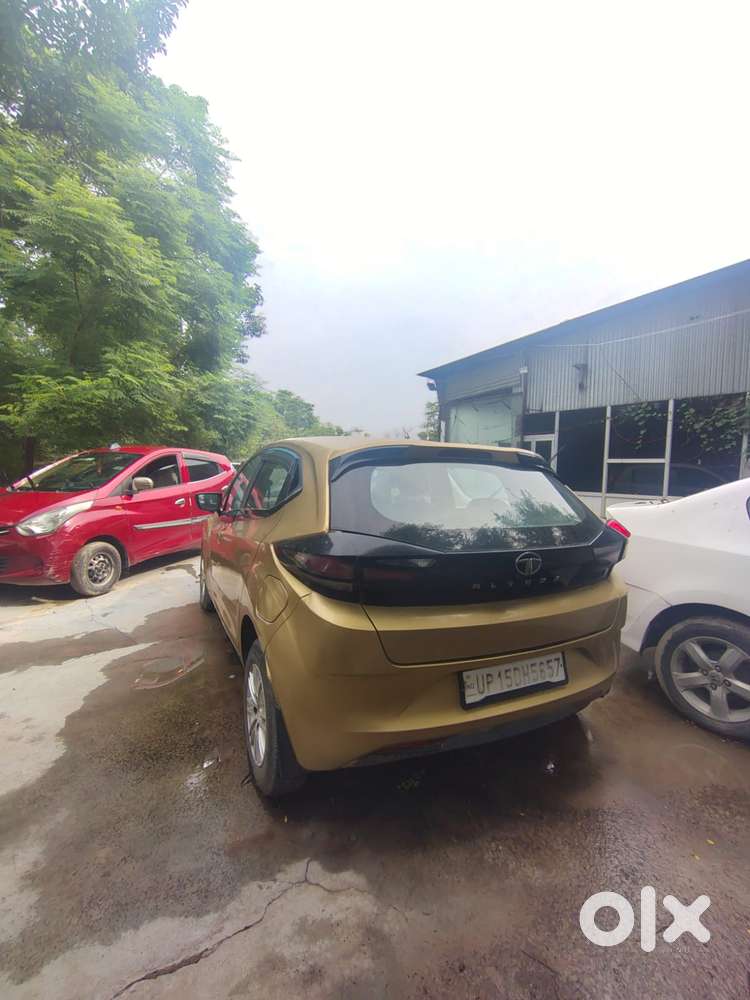 Tata Altroz 1.2 Xe, 2020, Petrol