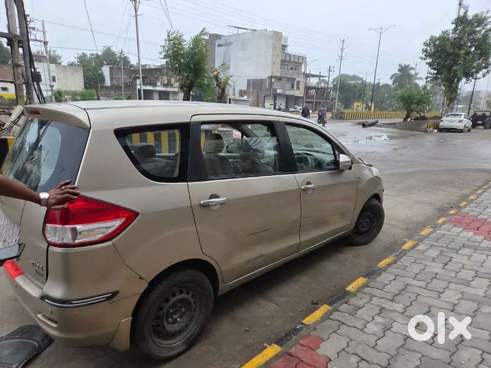 Maruti Suzuki Ertiga 2012 Variant