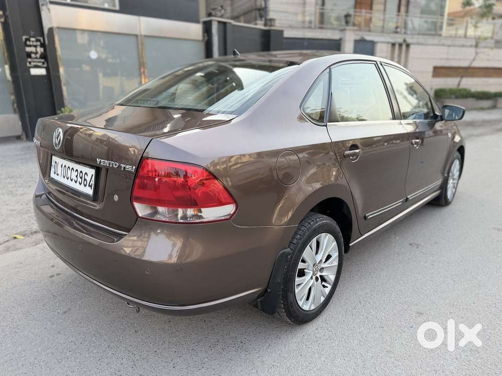 Volkswagen Vento 1.2 Tsi Highline Plus At, 2014, Petrol