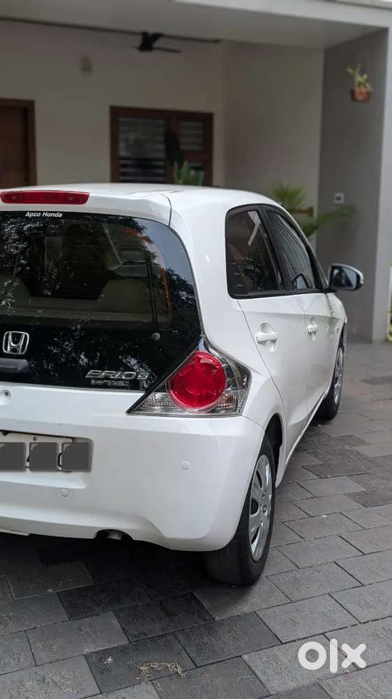 Honda Brio 2015 Petrol Well Maintained