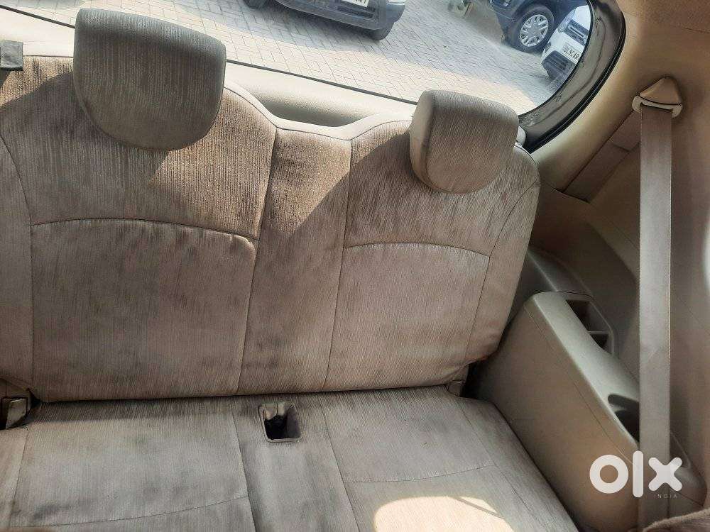 Maruti Suzuki Ertiga Vxi Abs, 2013, Petrol