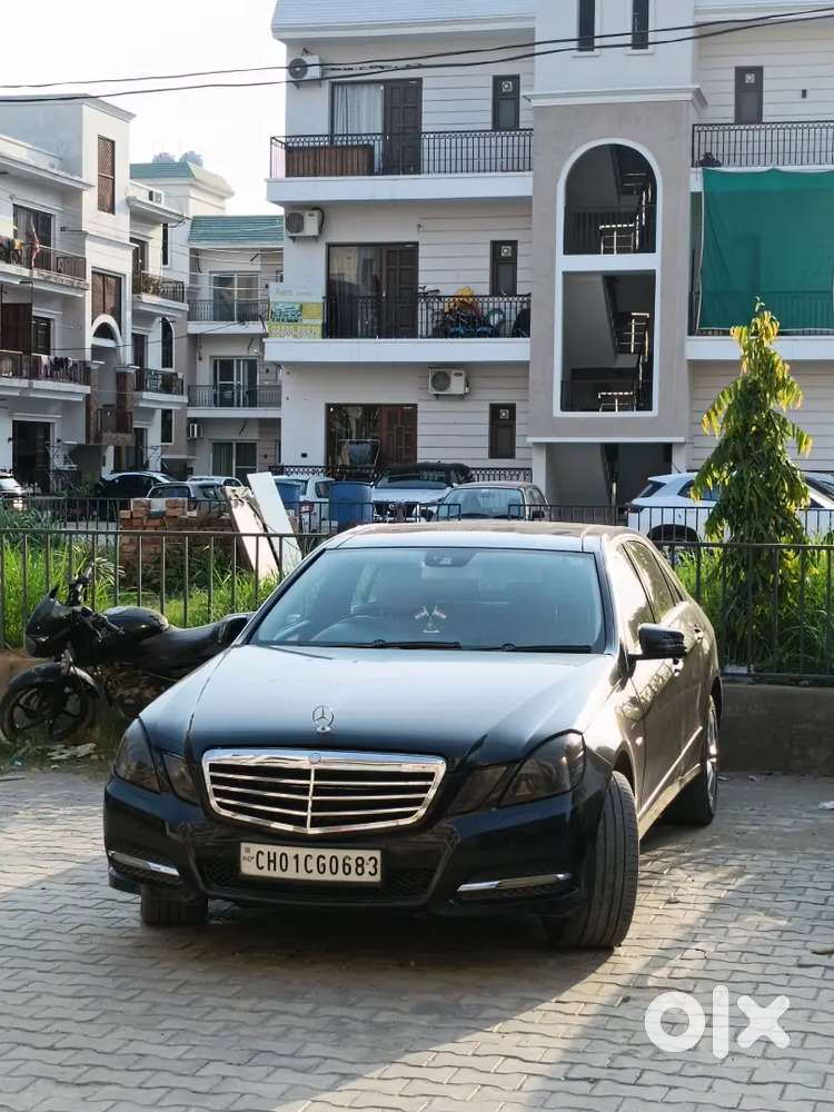Mercedes-benz E-class E350 (2012) - Mint Condition  Royal Black  Ful