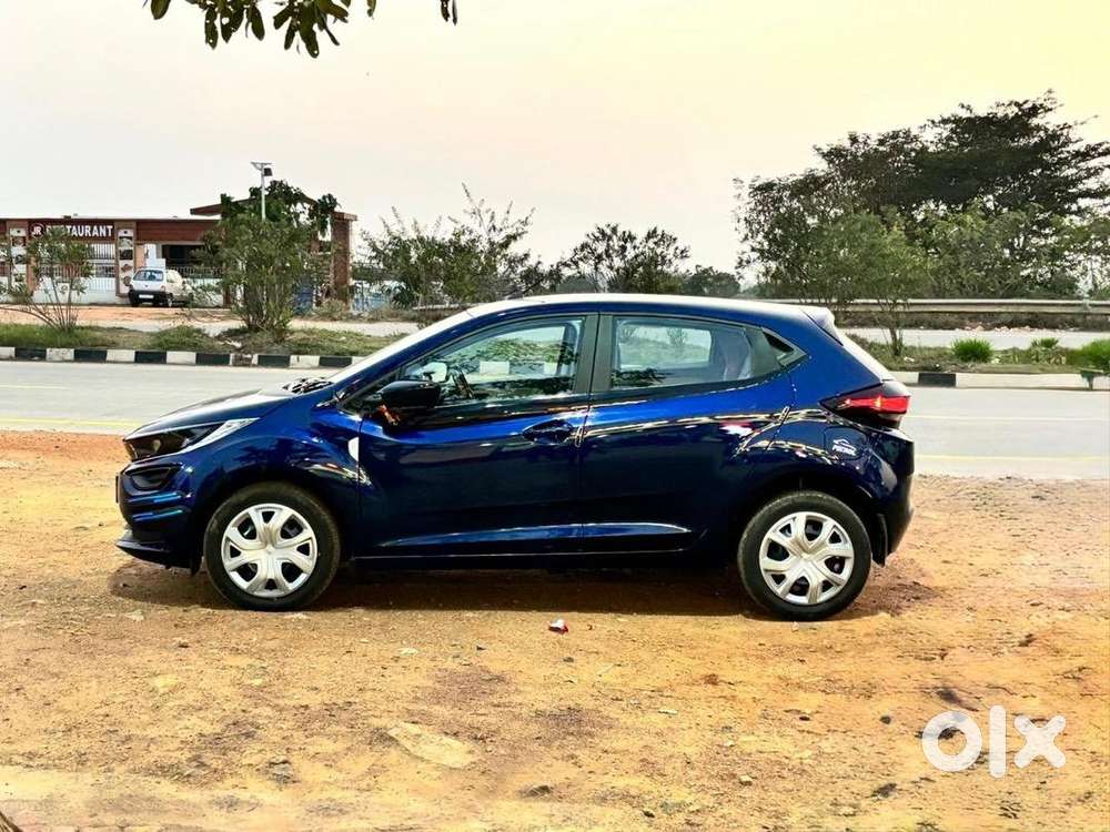Tata Altroz 2023 Petrol Well Maintained Like New