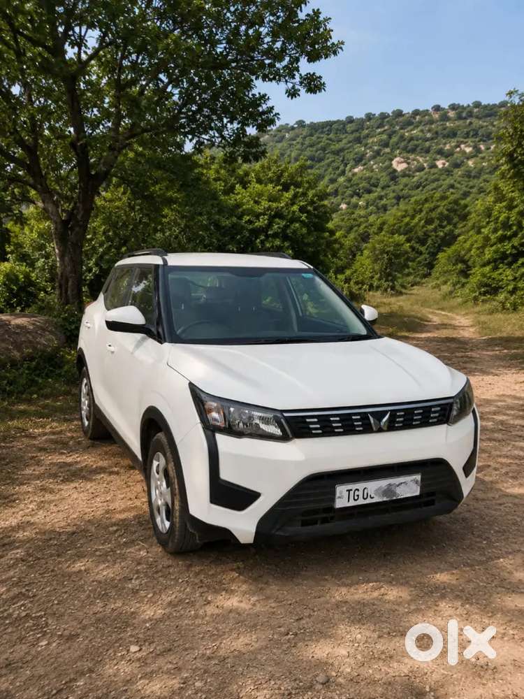 Mahindra Xuv300 W6 1.2 Turbo Petrol Amt 2023 Dec