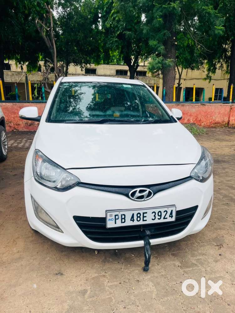 Hyundai I20 Magna 2012 Diesel 2
