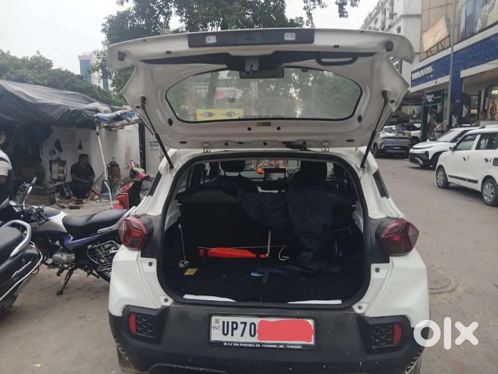 Showroom Condition Tata Punch 2024 Cng & Hybrids 14000 Km Driven