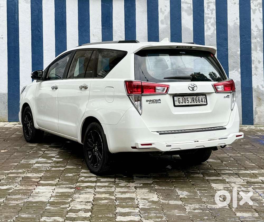 Toyota Innova Crysta 2.8z Automatic, 2016, Diesel