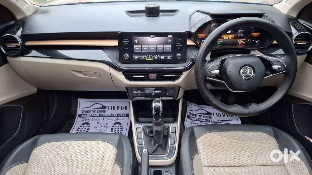 Skoda Slavia 1.0 Tsi Style At, 2023, Petrol