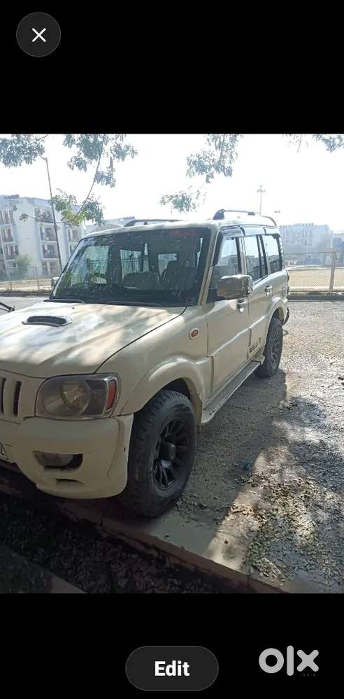 Mahindra Scorpio Classic 2015
