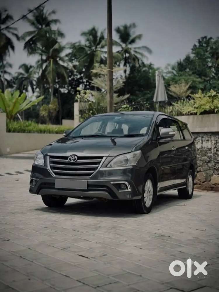 Toyota Innova 2.5 V 2011