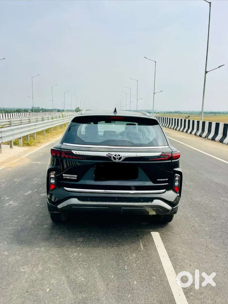 Toyota Hyryder Petrol Price Are Negotiable