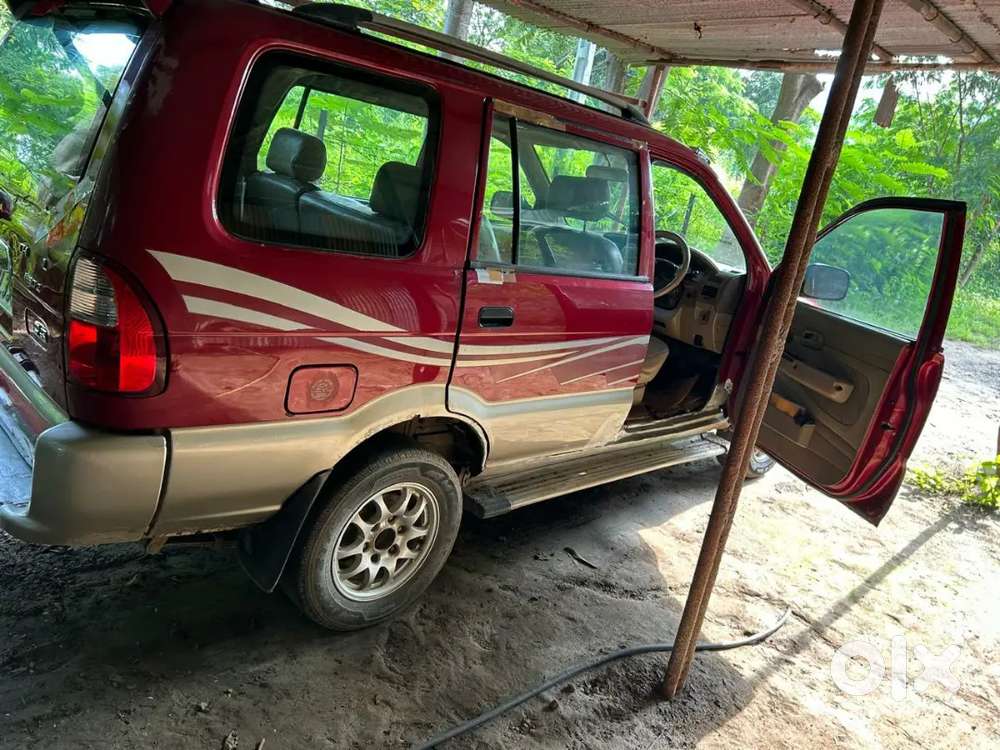 Chevrolet Tavera 2011 Diesel 40000 Km Driven