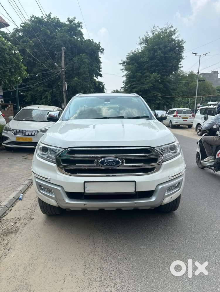 Ford Endeavour 3.2 Titanium At 4x4, 2017, Diesel