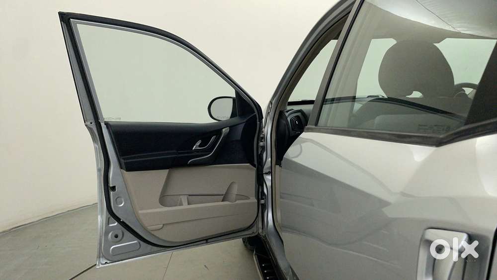 Mahindra Xuv500 W6 2wd, 2016, Diesel