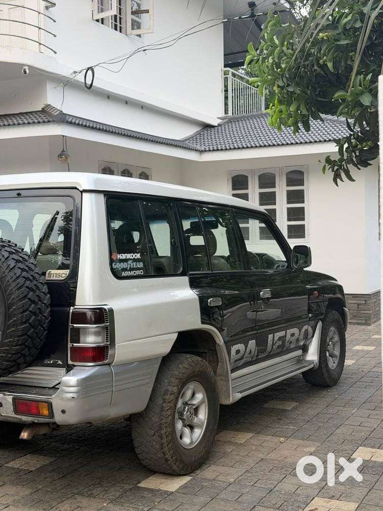 Mitsubishi Pajero 2002-2012 2.8 Sfx Bsiv Dual Tone, 2010, Diesel