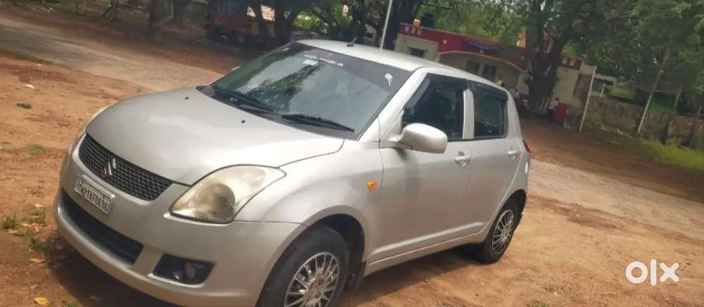Maruti Suzuki Swift Lxi 2010