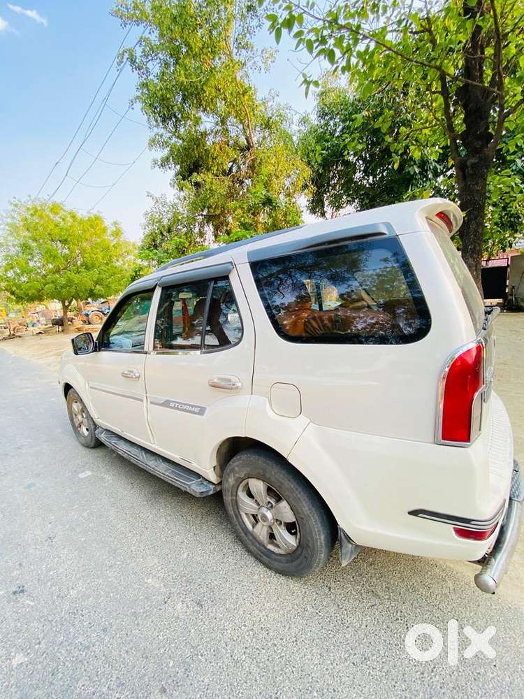 Tata Safari Storme 2016 Diesel Good Condition