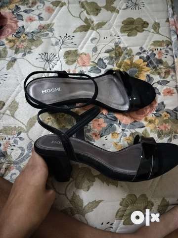 Mochi heels best sale