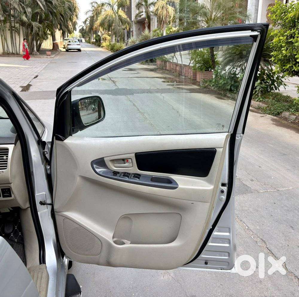 Toyota Innova 2.5 Gx 7 Str Bs-iii, 2014, Diesel