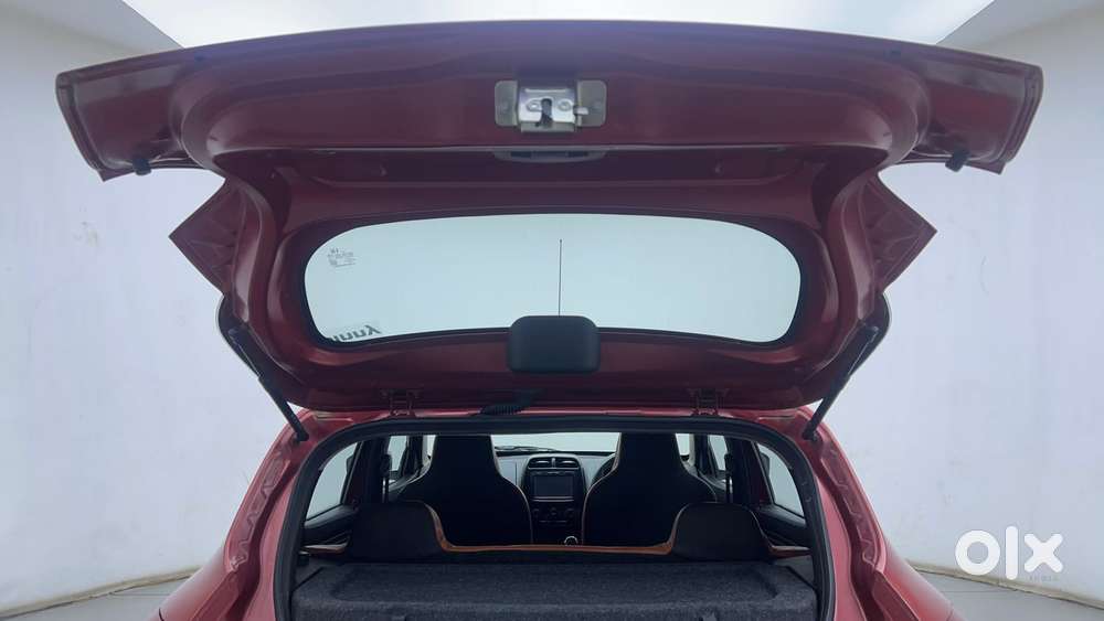 Renault Kwid 2019-ongoing 1.0 Rxt Amt (o), 2018, Petrol
