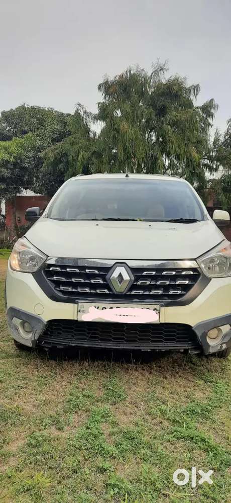 Doctor's Renault Lodgy 7 Seater Diesel 2015