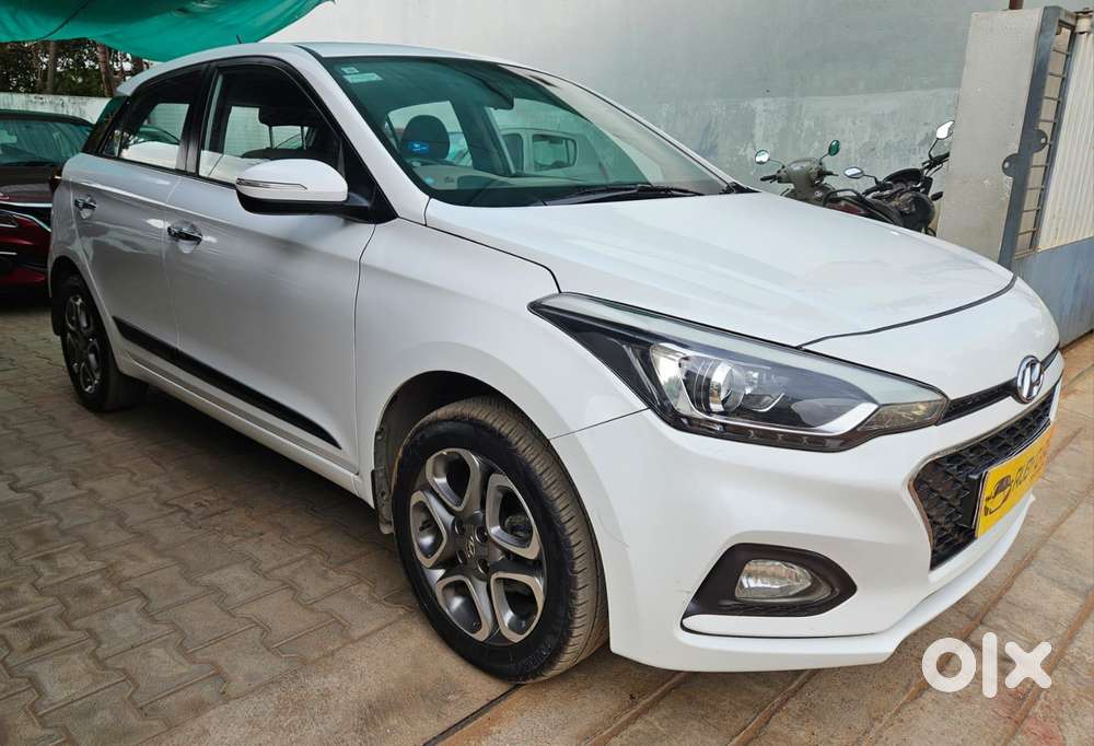 Hyundai Elite I20 1.2 Asta (o) Cvt, 2019, Petrol