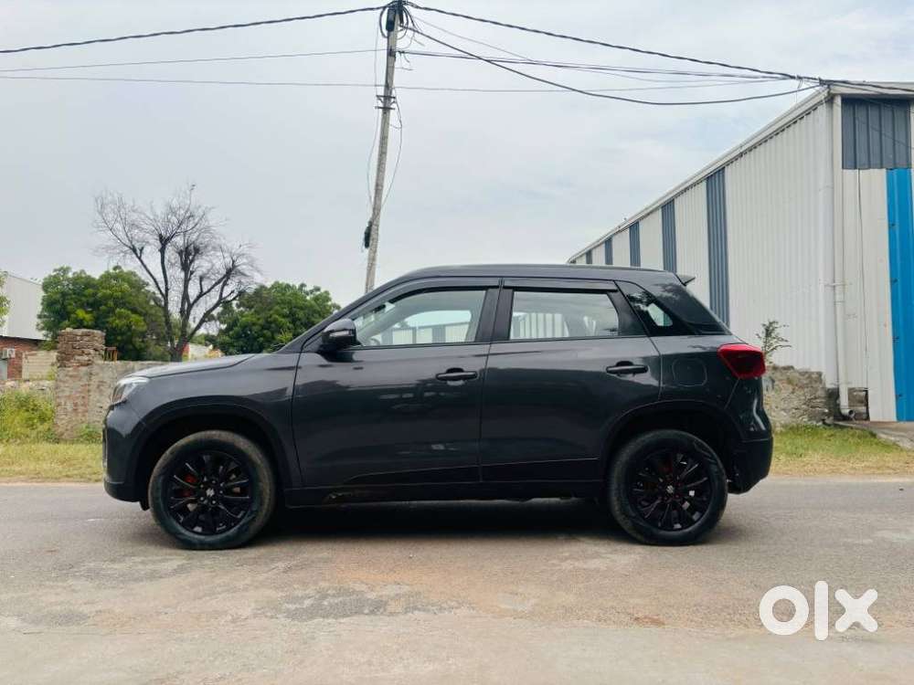 Maruti Suzuki Brezza Zxi Plus Smart Hybrid, 2022, Petrol