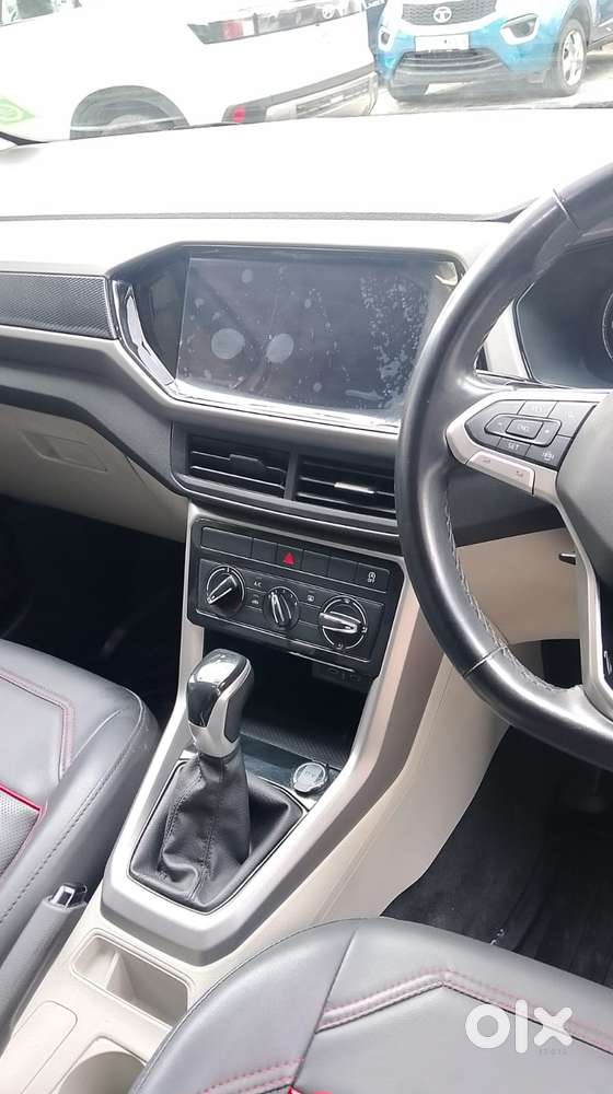 Volkswagen Taigun 1.0 Tsi Highline At, 2022, Petrol