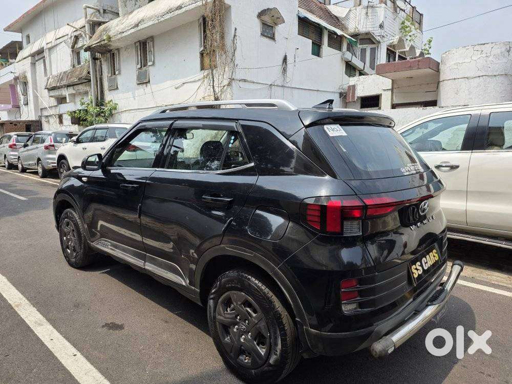 Hyundai Venue Sx 1.2 Mt Knight Edition, 2024, Petrol