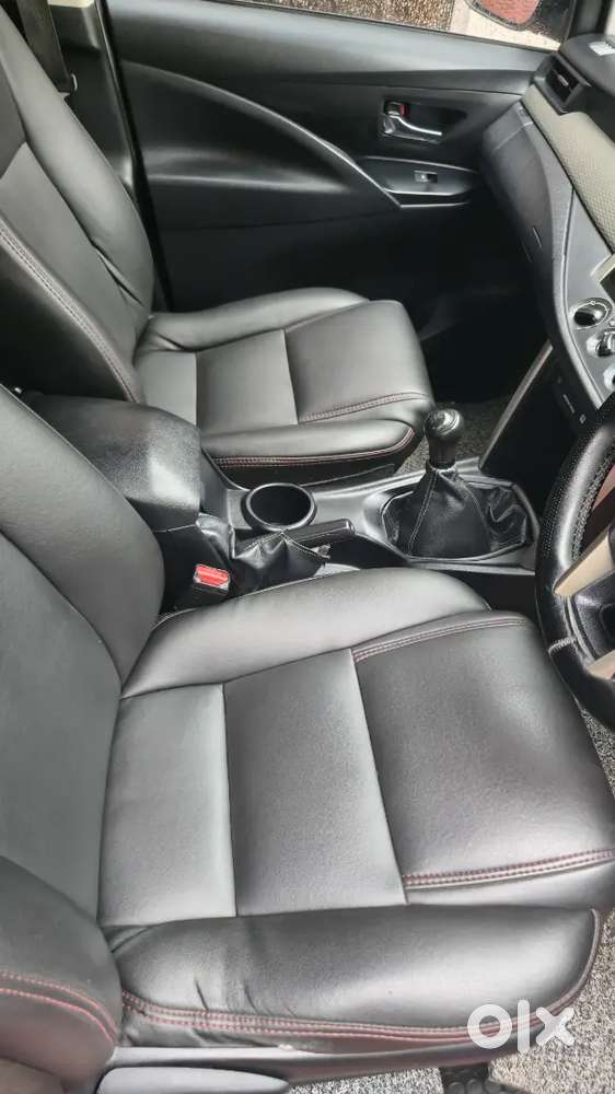 Toyota Innova Crysta Original Kerala 2017 Showroom Service