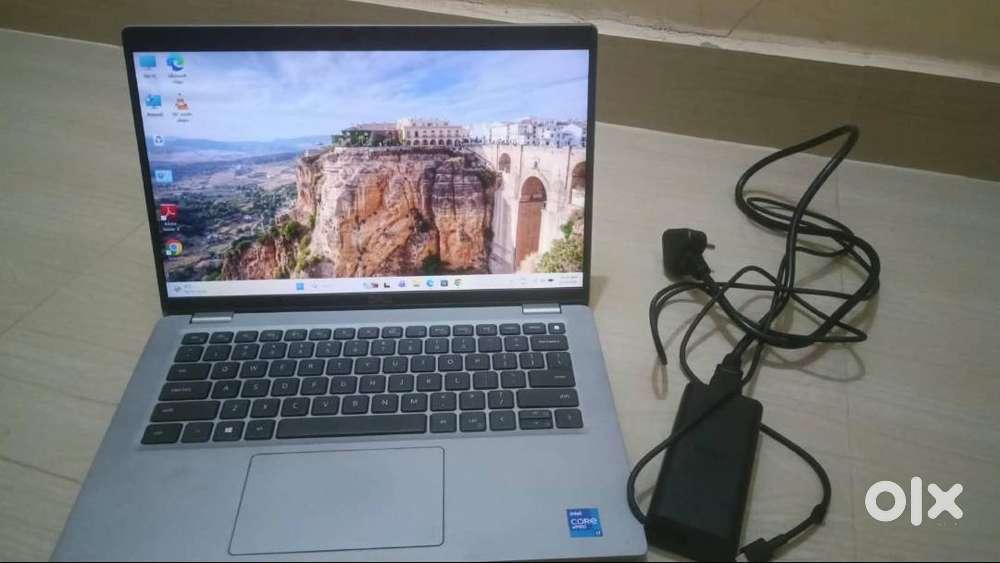 DELL Laptop, i7 11Generation 16gb RAM