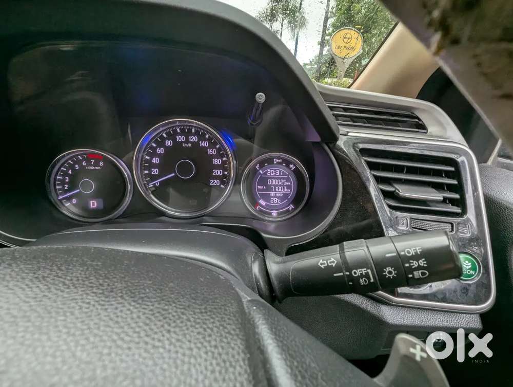 Honda City Petrol Cvt 2018 1st Owner 37000km All New Tyres Wth Sunroof