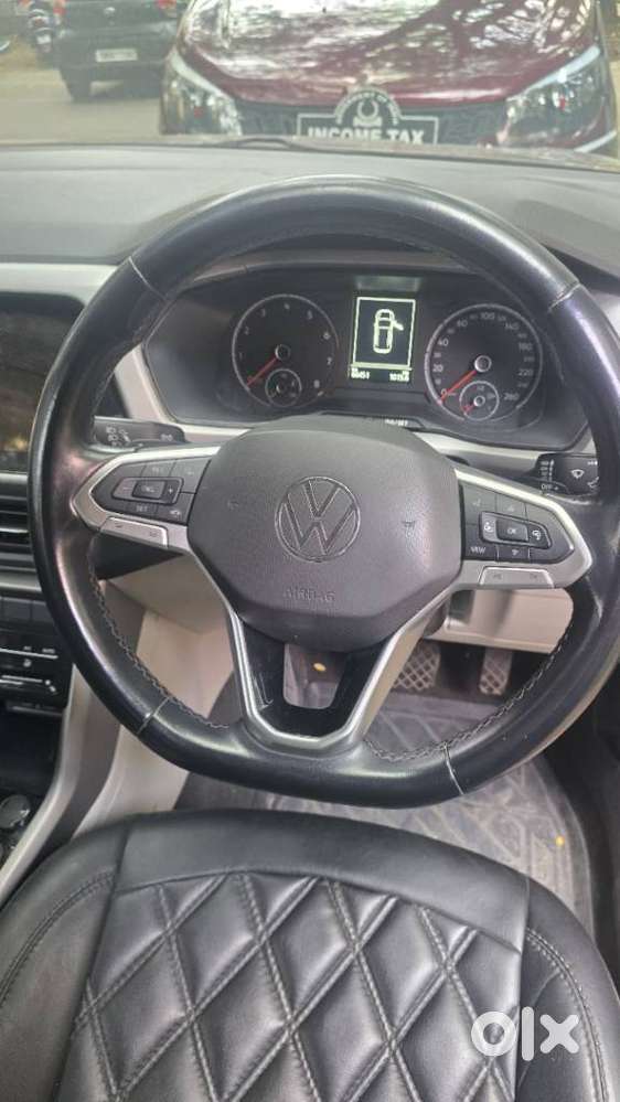 Volkswagen Taigun 1.0 Tsi Highline At, 2022, Petrol