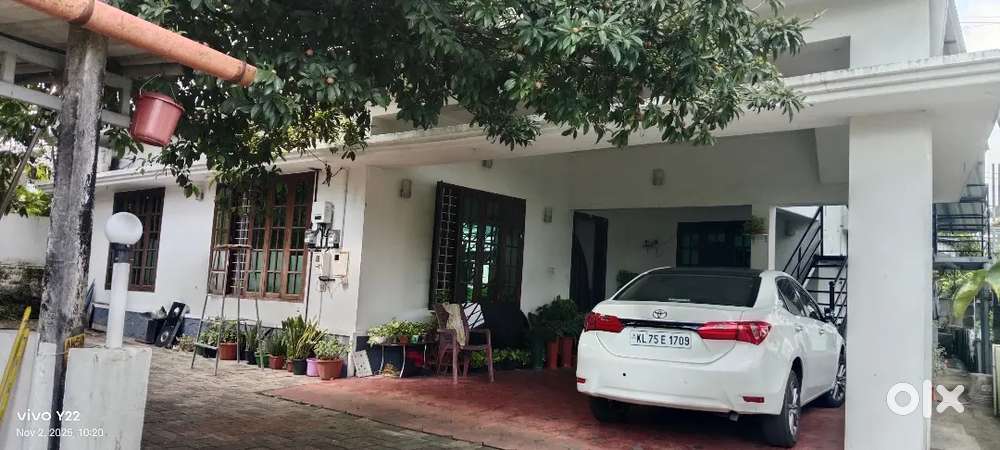 Aluva Assisi nagar, 4bhk single house & furnished house 3bhk for rent ...