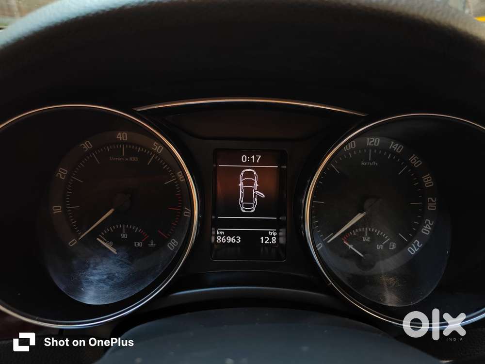 Skoda Superb 2013-2015 Elegance 1.8 Tsi At, 2015, Petrol