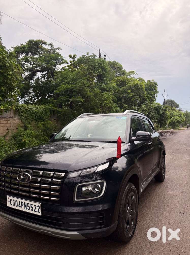 Hyundai Venue 2024 Petrol Good Condition