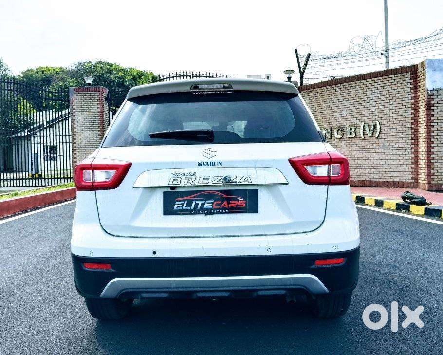 Maruti Suzuki Vitara Brezza Zxi + Mt, 2021, Petrol
