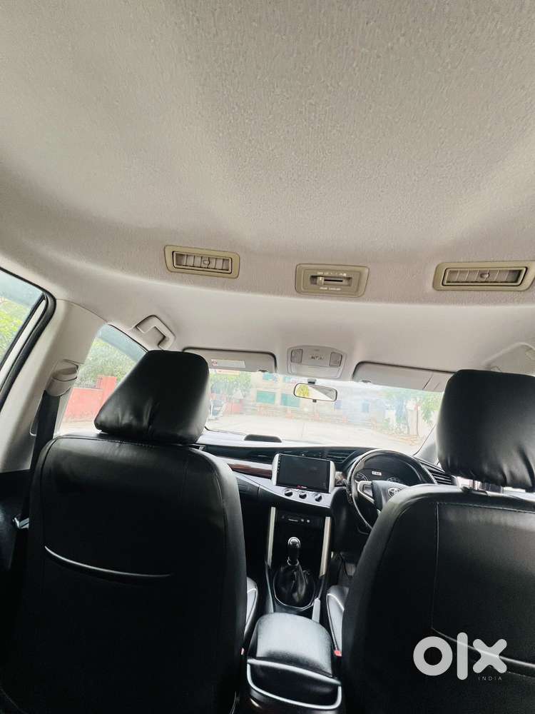 Toyota Innova Crysta 2.4 G Mt 7 Str, 2017, Diesel